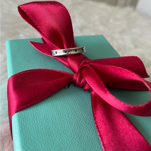 Tiffany and Co. 1837 Blue Sapphire Narrow Ring Size 6 - Picture 3 of 13